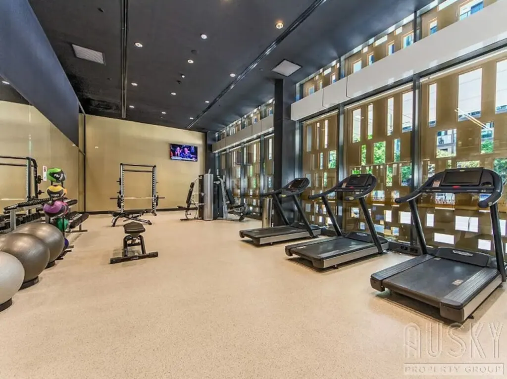 71167 458162 aE84oLzZ 2Qd2ED2qmLC3SU25BiT RXhitC8C9MBB1M 6926f36d70f64.jpg